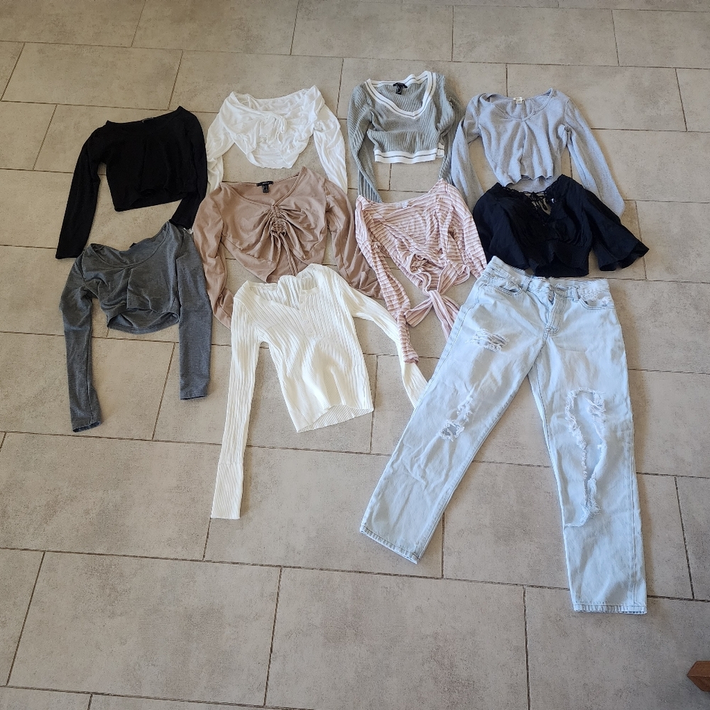 Lot of 9 SHEIN Long Sleeve and  Crop Tops Teens Shirts  Size Small Pants